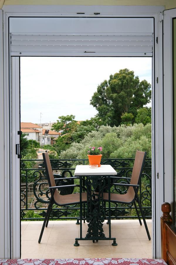 Apollo Pavilion Apartments Myrina Extérieur photo